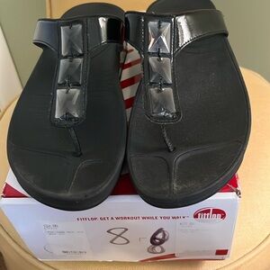 Black size 8 FITFLOPS